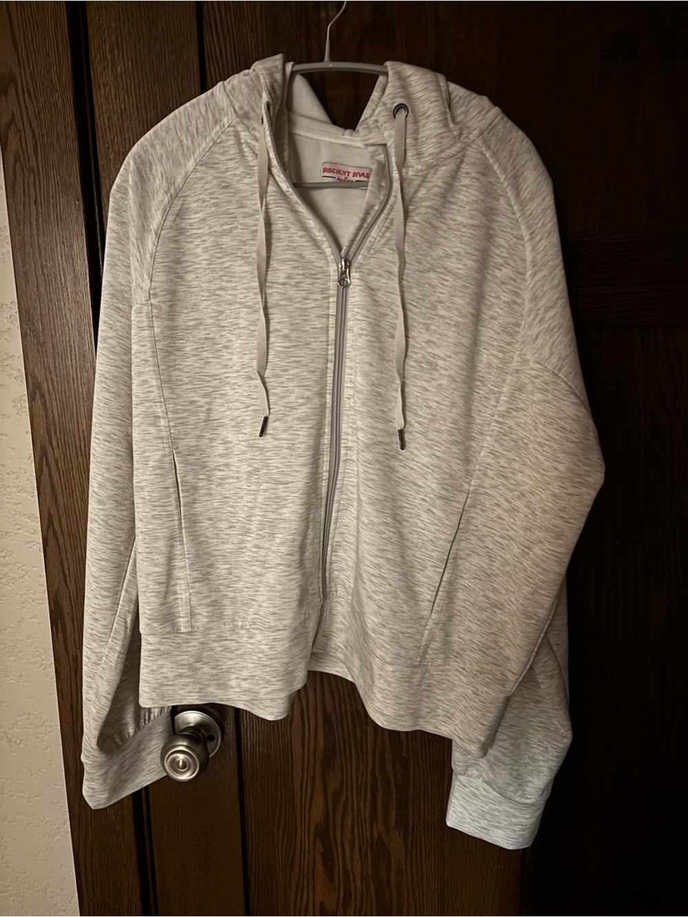 Discount Diva’s Comfort Zip Scuba Hoodie Sweater - Light Heather Gray. XL.